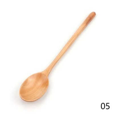 cuillère à soupe en bois claire