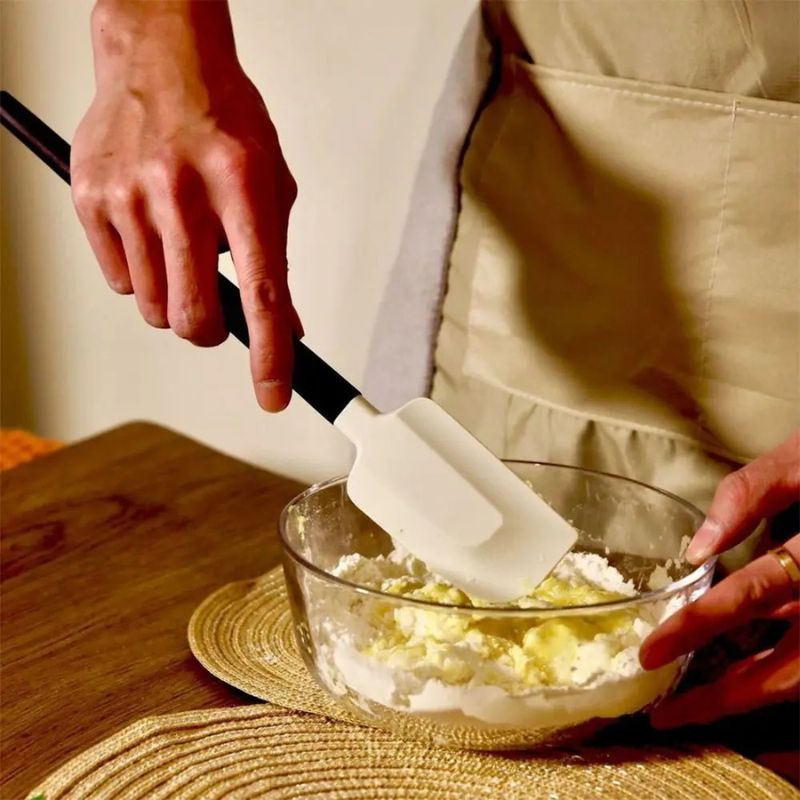 La petite cuillère : le compagnon essentiel de vos pauses café et douceurs gourmandes - Rayonnour