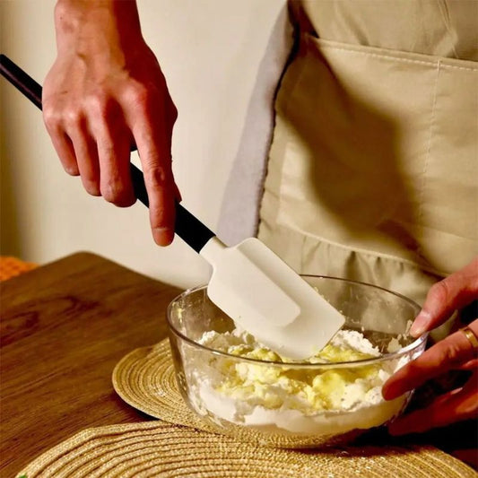 La petite cuillère : le compagnon essentiel de vos pauses café et douceurs gourmandes - Rayonnour