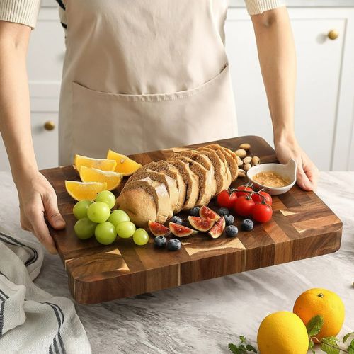 Planche à découper en bois : l’indispensable à avoir dans sa cuisine - Rayonnour