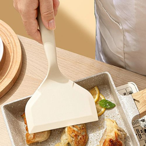 Spatule en silicone ou en métal : comment choisir l’ustensile idéal pour réussir toutes vos crêpes - Rayonnour