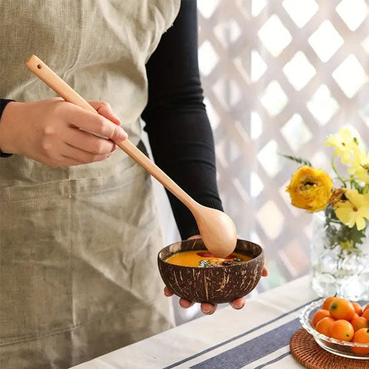 Cuillère bois cuisine : l’ustensile traditionnel indispensable à avoir en 2025 - Rayonnour