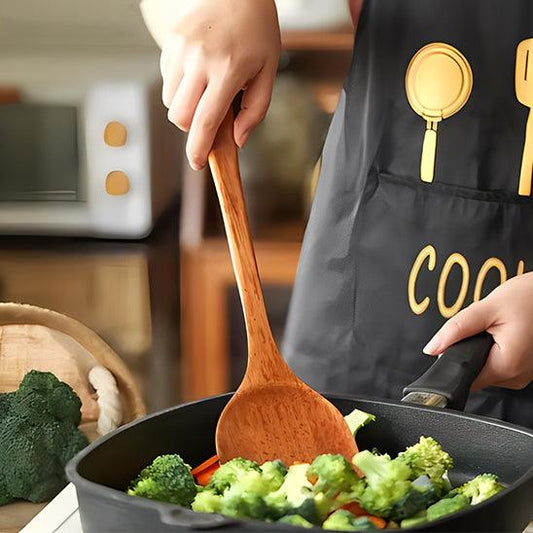 Ustensiles en bois vs silicone Lequel choisir pour votre cuisine ? - Rayonnour