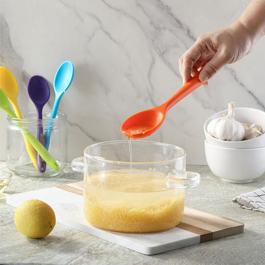 Cuillère en silicone souple facile