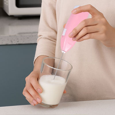 Mousseur à lait portable rose