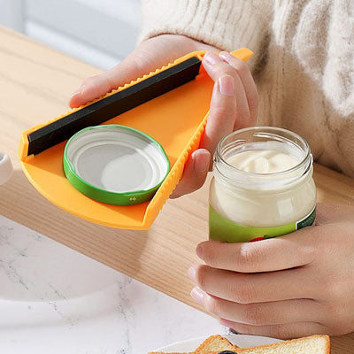 Ouvre boite et ouvre bouteille indispensable