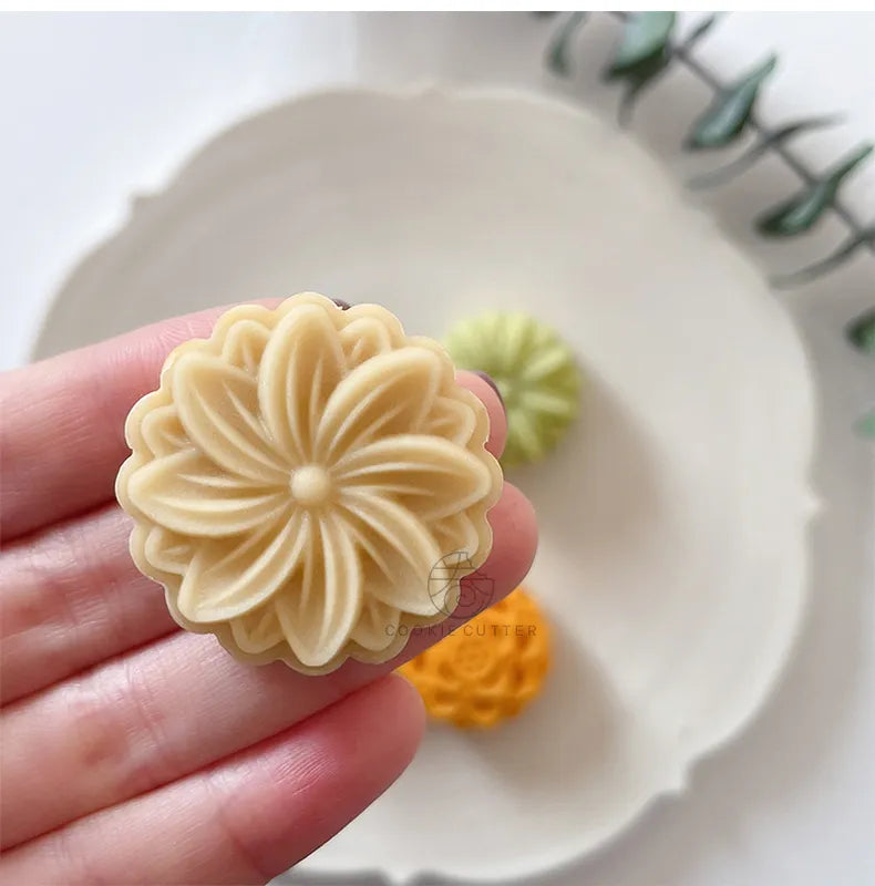 Moule à gâteau de fleur de lune blanc