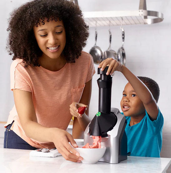 Sorbetière avec fruits frais pour sorbet naturel