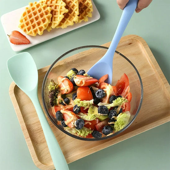 Spatule en silicone pour la salade