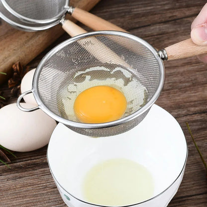 Tamis de cuisine essentiel pratique solide ergonomique