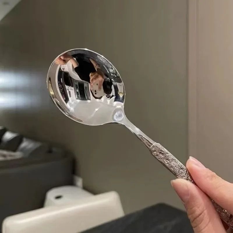 cuillère à soupe pure ergonomique