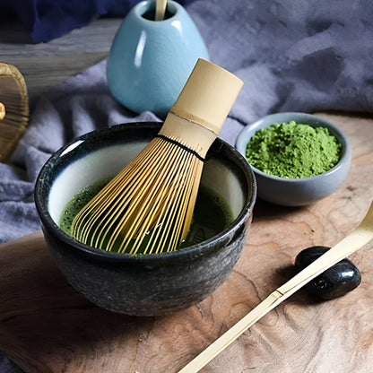 Fouet matcha indispensable mousseux