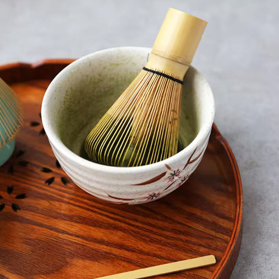 Fouet matcha indispensable mousseux