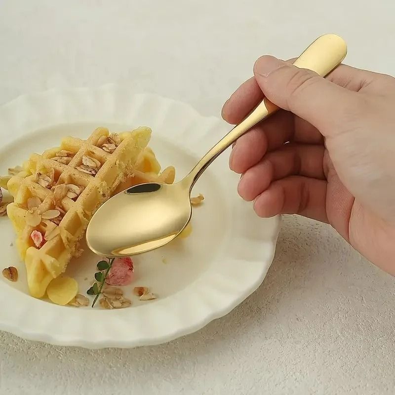 petite cuillère jaune 